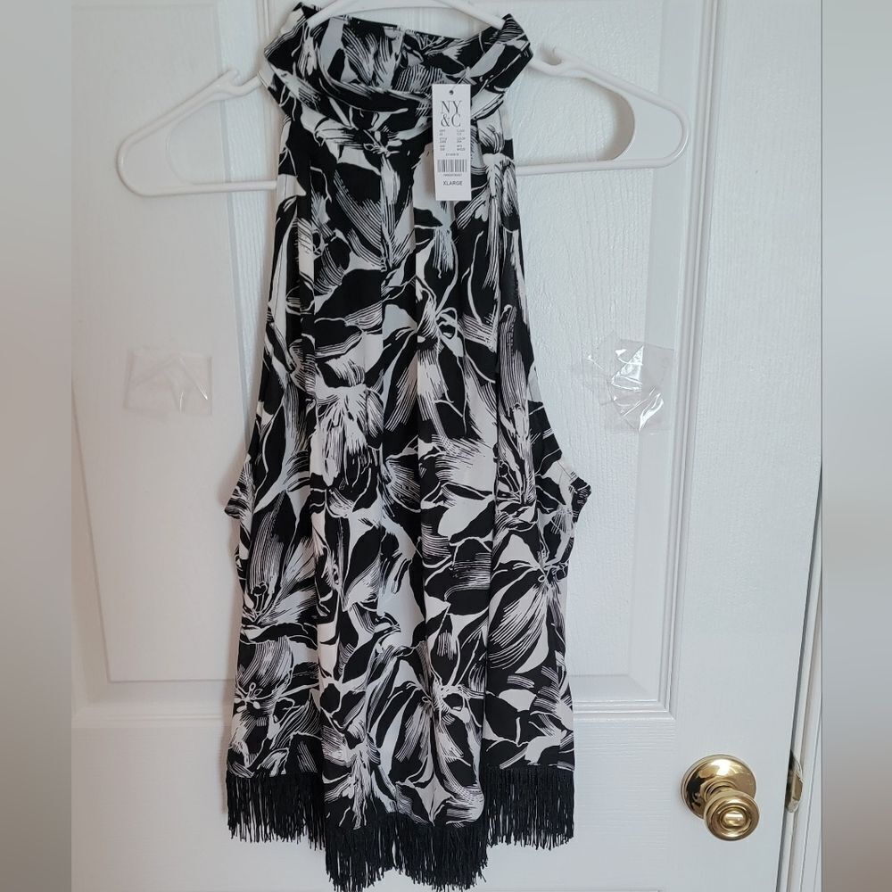 New York & Company Black and White Floral Halter Top NWTS Size Xl